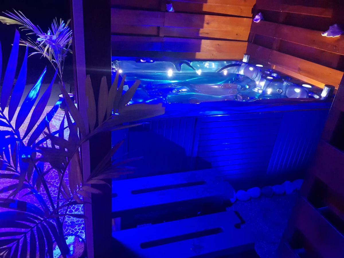 L'Alizee & Spa Jacuzzi Privatif Haut De Gamme サント・ローズ エクステリア 写真