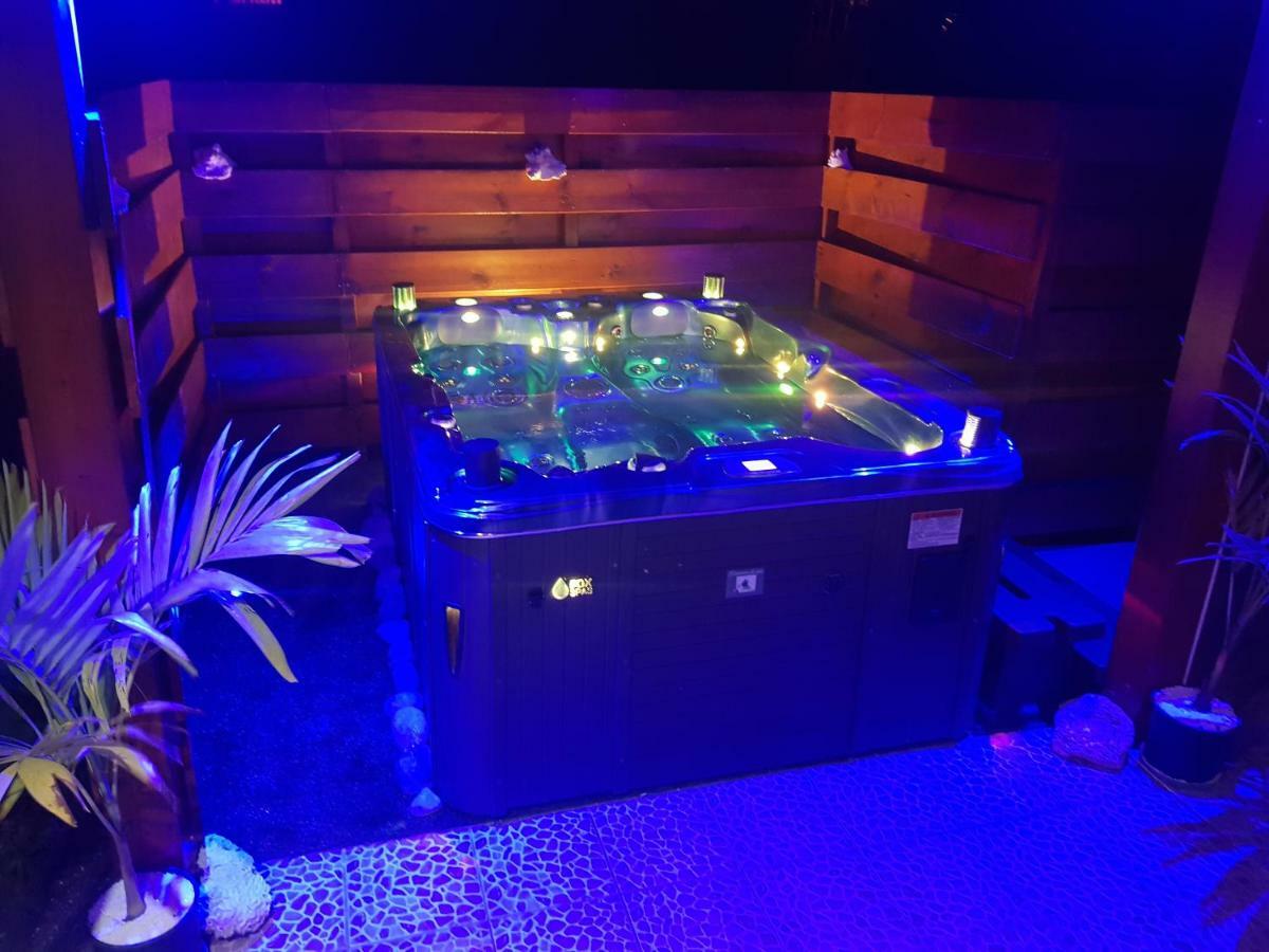 L'Alizee & Spa Jacuzzi Privatif Haut De Gamme サント・ローズ エクステリア 写真